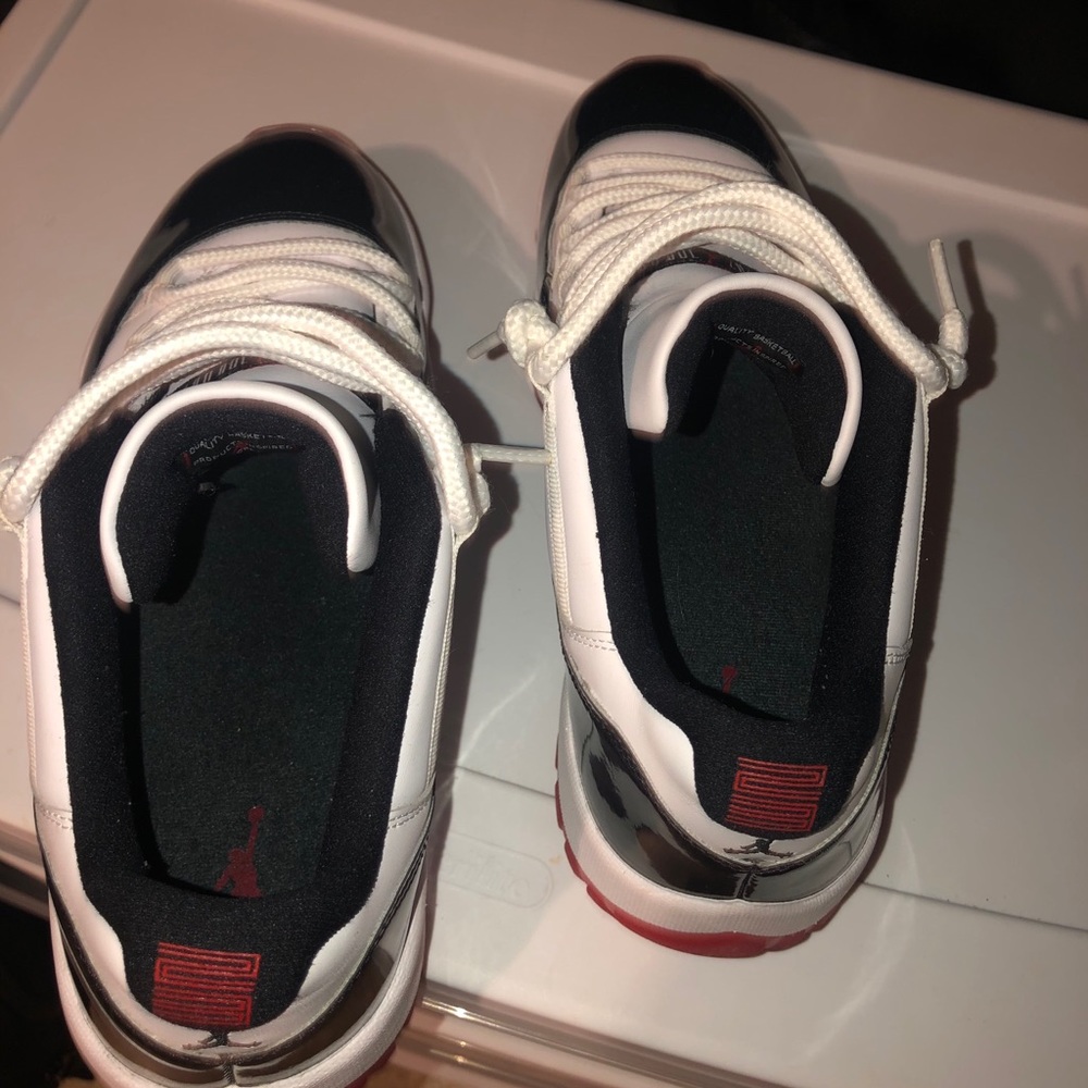 Jordan 11 - Picture 4 of 8